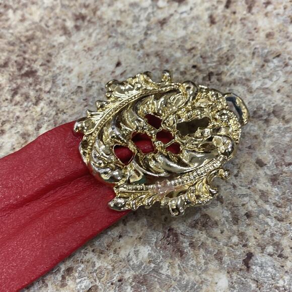 Vintage red leather belt with stunning gold buckle main image 7